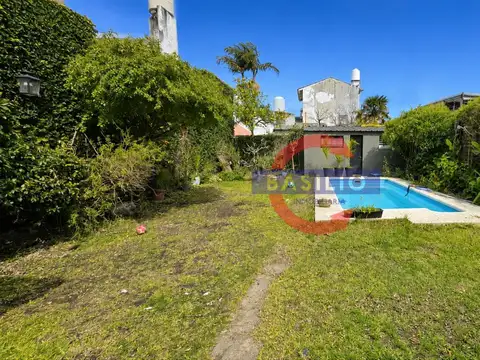 VENTA | CASA EN LOTE PROPIO CON JARDÍN, PILETA Y QUINCHO – JURAMENTO AL 400