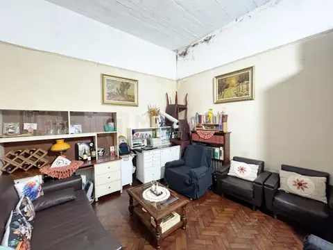 Depto Tipo Casa en Venta 50 años