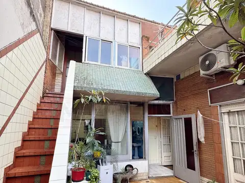 EXCELENTE PH 2 AMB. CON PATIO Y TERRAZA