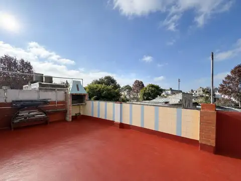 Depto Tipo Casa 2 ambientes con 1 baño