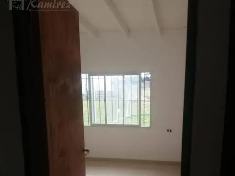 Casa 3 Ambientes En Venta - Francisco Alvarez, Moreno
