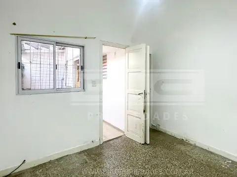 Depto Tipo Casa en Venta 50 años