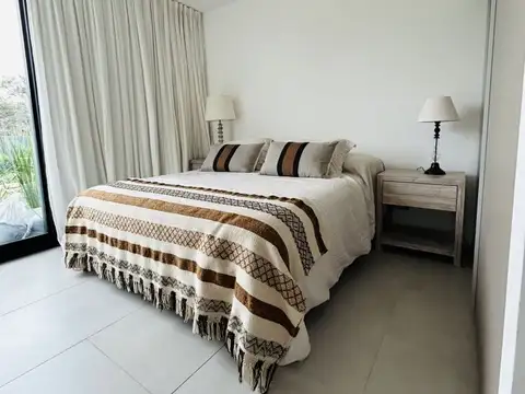 Alquiler temporario 2 suites a pasos del mar en Manantiales
