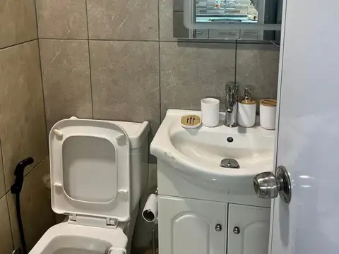 Casa 2 ambientes con 1 baño