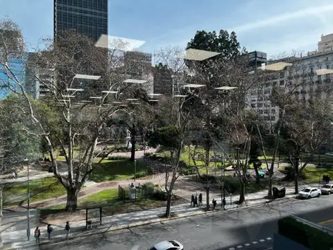 Piso en excelente estado - Torre Bouchard