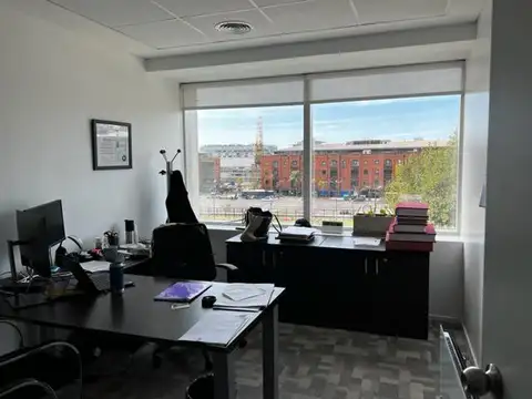 Oficina en Venta 28 años