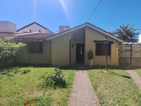 VENTA CASA 2 DORMITORIOS PARQUE LATINO