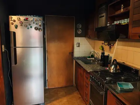 Casa 7 ambientes con 1 baño