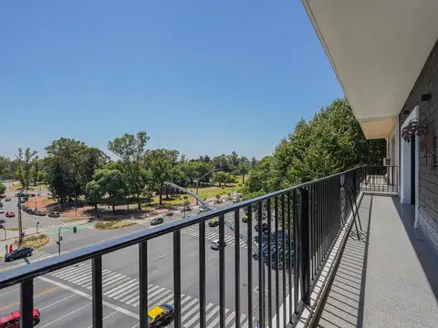 Departamento en Venta de 4 dormitorios