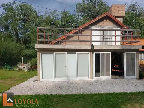 Casa 3 ambientes con 2 baños