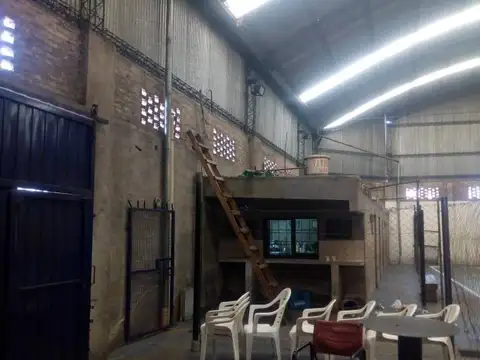 Galpon en Venta en Lomas del Mirador, USD 170.000