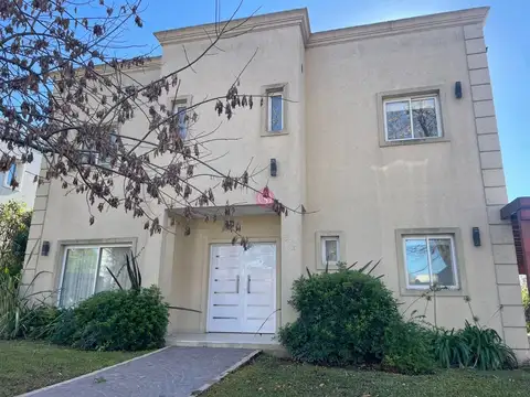 Casa en Venta en Barrio Santa Guadalupe, Pilar del Este, Pilar