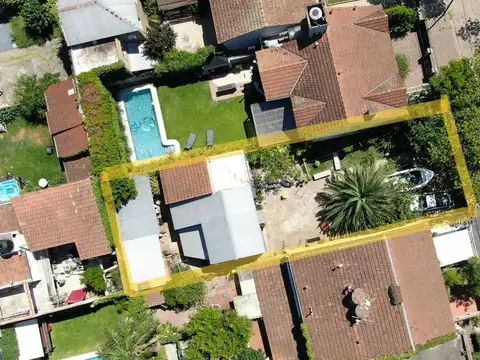 Casa en Venta con 2 cocheras