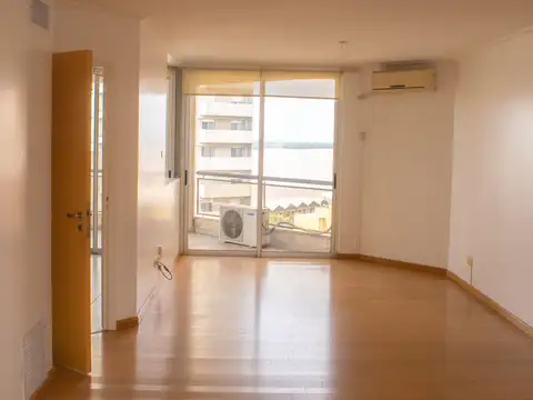 VENDO EXCELENTE DPTO. 3 DORMITORIOS- BALCÓN TERRAZA VISTA AL RÍO - LUMINOSO
