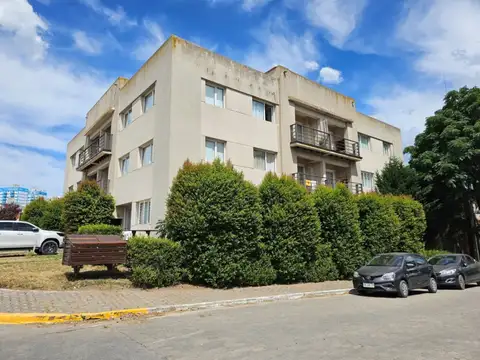 Departamento en alquiler temporario c/ cochera en Centro