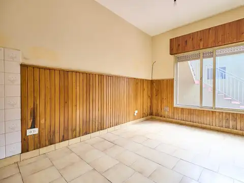 Depto Tipo Casa en Venta en Chilavert, USD 65.000