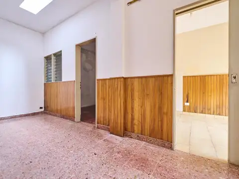 Depto Tipo Casa en Venta 50 años