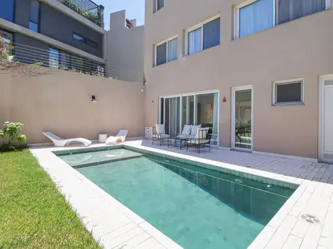 Casa en Venta en La Lucila, USD 880.000
