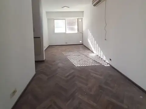 Sarmiento 1700, Piso 03