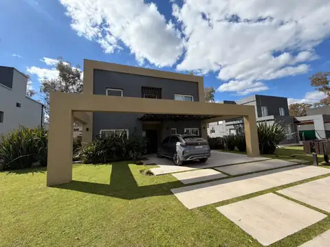 CASA EN VENTA EN ALVAREZ DEL BOSQUE, FRANCISCO ALVAREZ