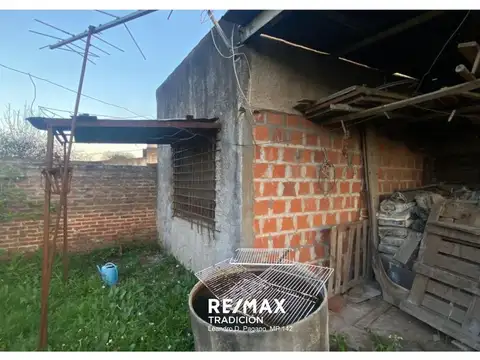 Casa 3 ambientes con 1 baño