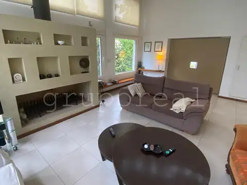 Casa en Venta en El Ombu, USD 459.000