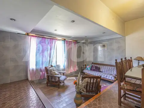 Casa en Venta en Lomas De Zamora, USD 160.000