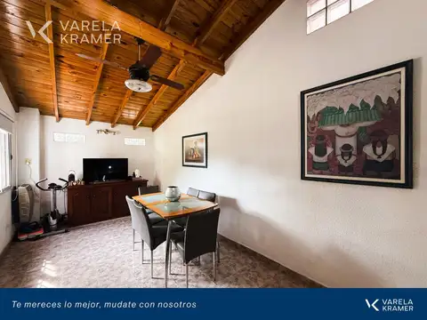 Depto Tipo Casa en Venta 40 años
