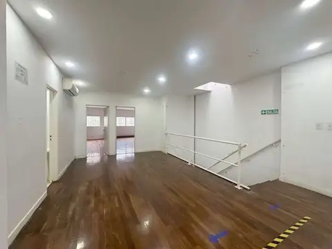 Local en Alquiler Via Pública