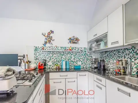 Depto Tipo Casa en Venta con 1 cocheras