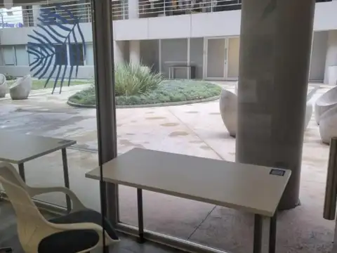 Gran oficina , completamente equipada en San Isidro.