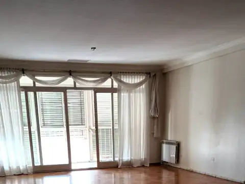 Departamento en Venta de 4 dormitorios