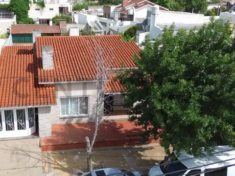 DEAN FUNES 700, Piso 0