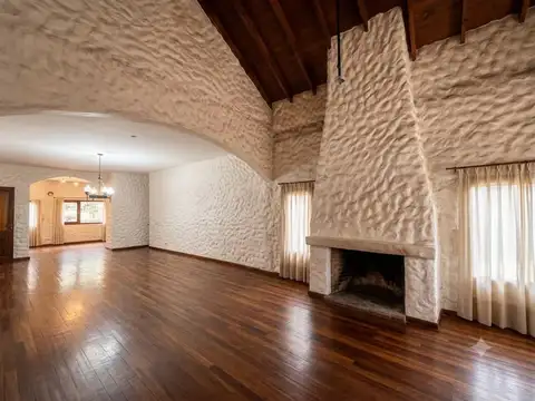 Casa 3 ambientes con 2 baños