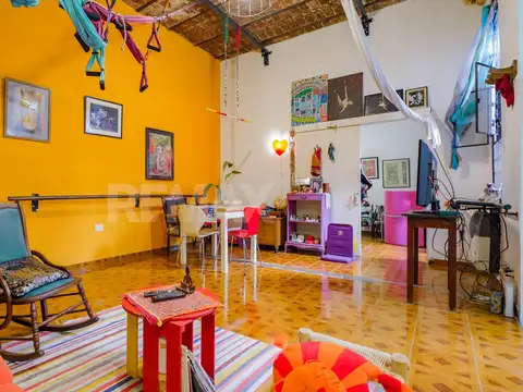 Depto Tipo Casa en Venta en Chacarita, USD 220.000
