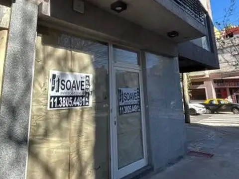 Local a La Calle Muy Luminoso a Estrenar en San Cristobal