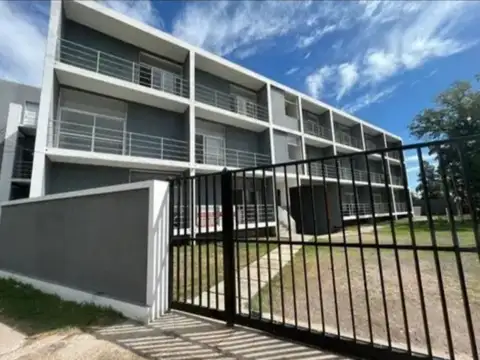 Departamento en  Altos del Ombú - Pilar