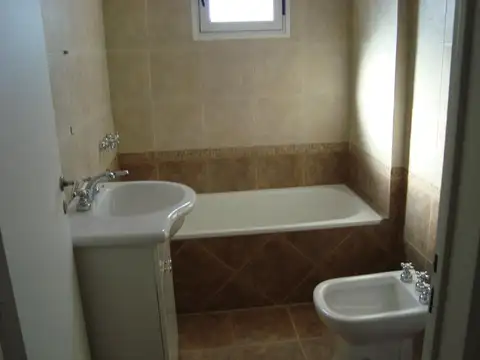 Asborno 799, Belen de Escobar