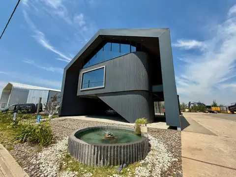 Excelente Nave Industrial a la venta en Parque industrial San Lorenzo