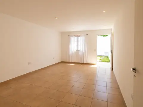 Depto Tipo Casa en Venta de 2 dormitorios