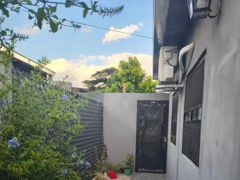 Depto Tipo Casa en Venta en San Carlos, USD 29.000