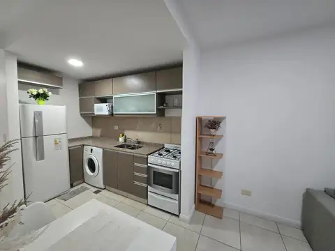 Excelente monoambiente amplio amueblado Balcón amenities