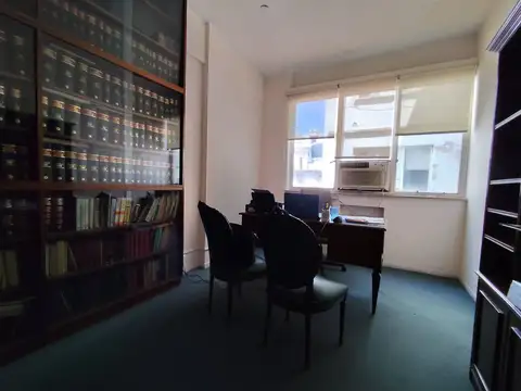 Oficina en Venta 50 años