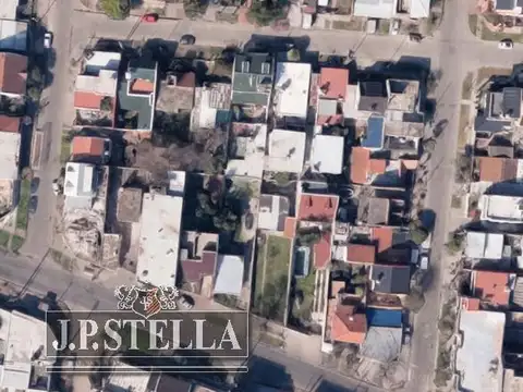 Local en Venta en Villa Luzuriaga, USD 160.000