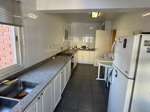 Departamento 4 ambientes con 3 baños