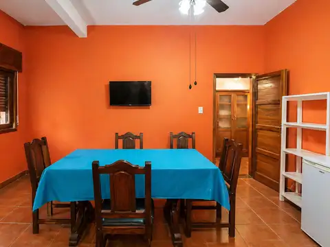 Casa en Venta con 3 cocheras
