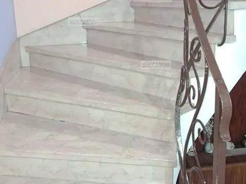 TANDIL 6900, Piso PB