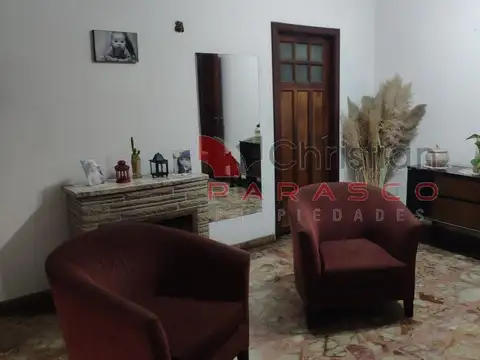 Depto Tipo Casa 5 ambientes con 1 baño