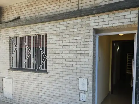VENTA CASA 2 DORMITORIOS ALQUILDA
