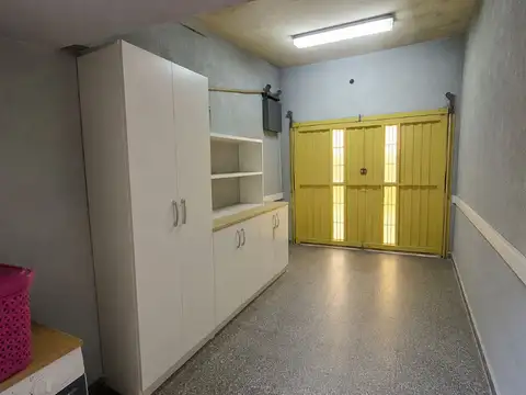Venta Casa 3 amb con patio y cochera en Villa Real